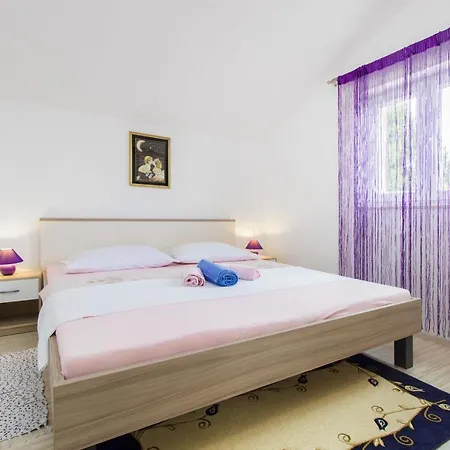 House With A Parking Space - 12654