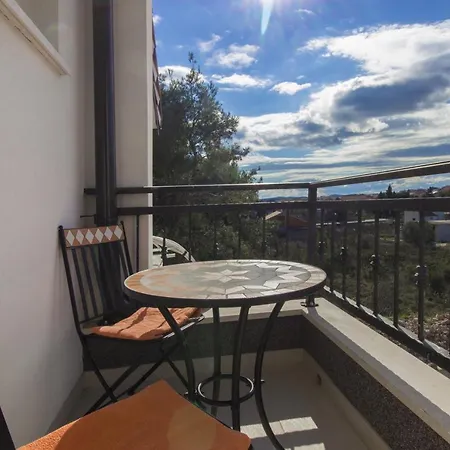 House With A Parking Space - 12654 Vodice