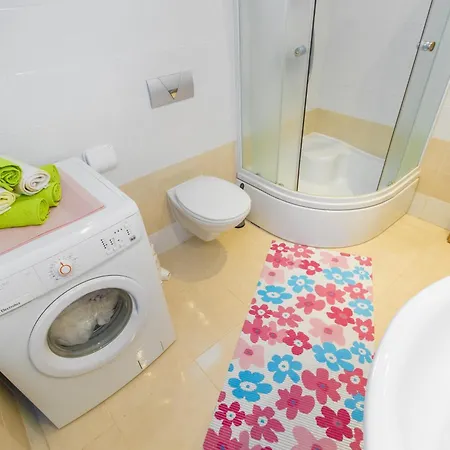 House With A Parking Space - 12654 Holiday home *