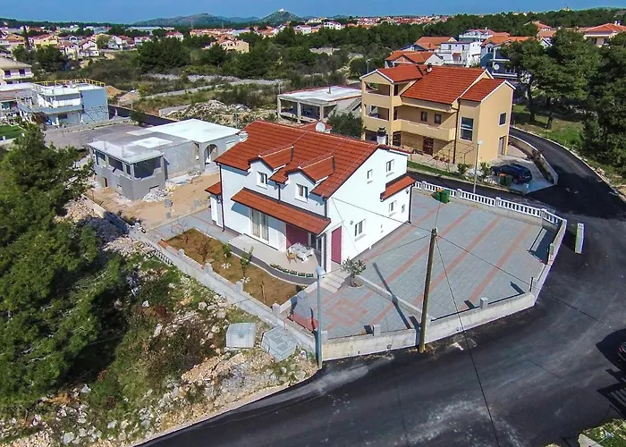 House With A Parking Space - 12654 Prázdninový dům